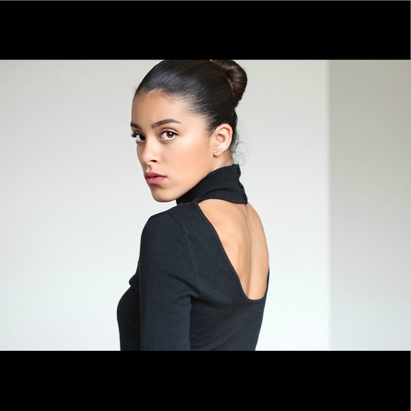 Meet Your Posher, Joselyn 🤍 - Picture 2 of 2